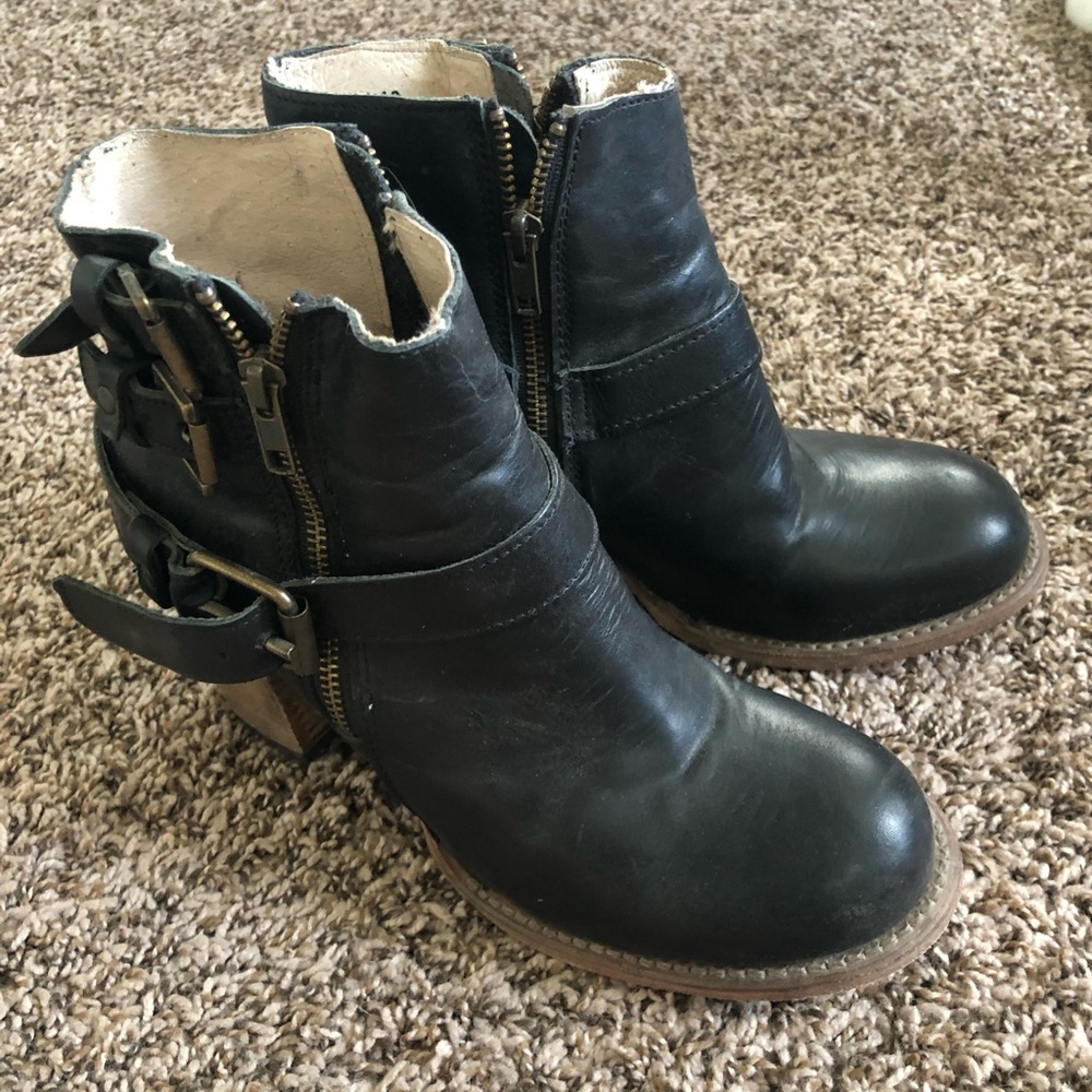 Black leather Bolo Freebird boots